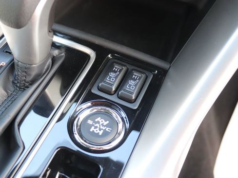 Used 2025 Mitsubishi Eclipse Cross SEL AWD/4WD image 23