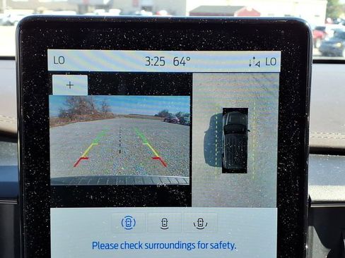 Used 2022 Ford Explorer Platinum w/ Premium Technology Package image 29