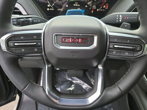 New 2026 GMC Yukon Elevation image 29