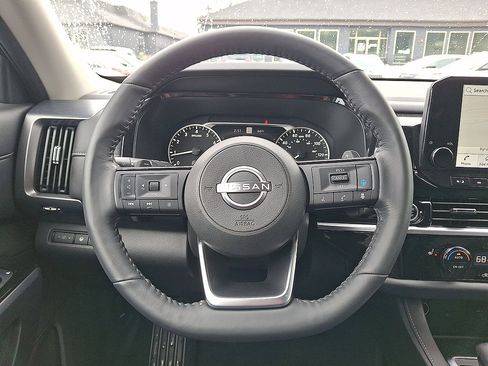 Used 2024 Nissan Pathfinder SL w/ Cargo Package AWD/4WD image 16