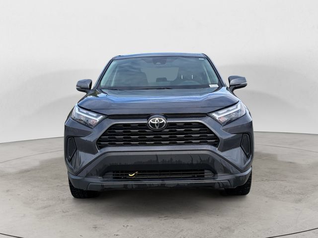 Used 2024 Toyota RAV4 LE AWD/4WD image 2