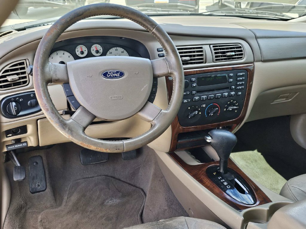 Used 2007 Ford Taurus SEL FWD image 31