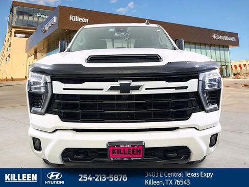 Used 2024 Chevrolet Silverado 2500 LT w/ Z71 Sport Edition AWD/4WD image 2