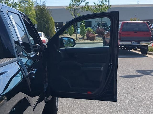Used 2024 Toyota Tacoma SR5 RWD image 36