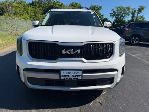 Used 2025 Kia Telluride EX AWD/4WD image 2