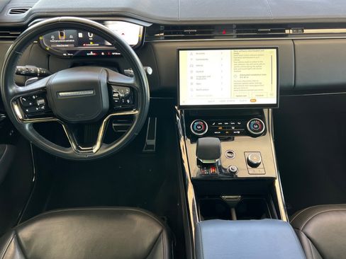 Used 2023 Land Rover Range Rover Sport SE Dynamic image 16