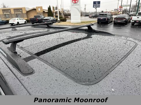 Used 2022 Jeep Grand Cherokee L Limited image 11