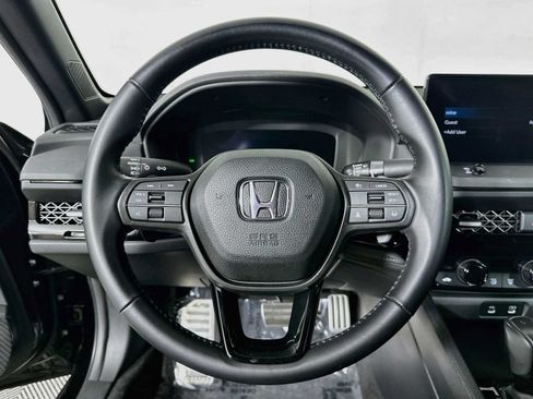 Used 2023 Honda Accord Sport image 10