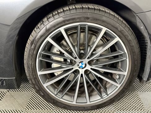 Used 2023 BMW 530i w/ Convenience Package RWD image 30