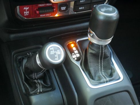 Used 2021 Jeep Wrangler Unlimited Rubicon 4xe w/ Steel Bumper Group image 16