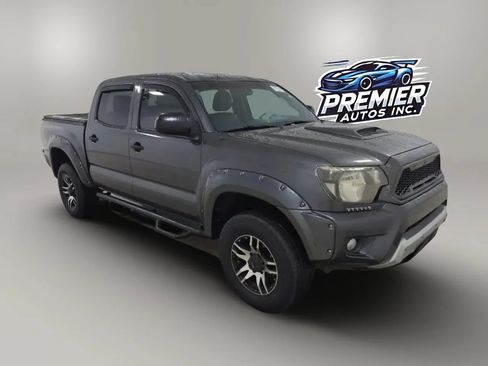 Used 2014 Toyota Tacoma PreRunner w/ SR5 Package RWD image 4
