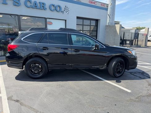 Used 2017 Subaru Outback 2.5i Premium AWD/4WD image 8