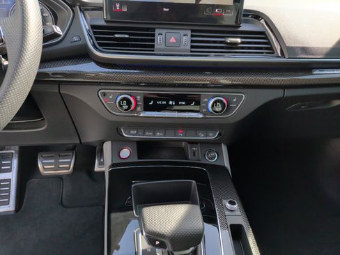 Used 2025 Audi SQ5 Premium Plus image 29