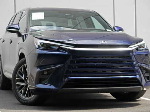 Used 2024 Lexus TX 350 AWD w/ Technology Package image 4