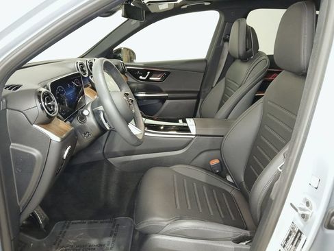 Used 2026 Mercedes-Benz GLC 300 4MATIC image 10