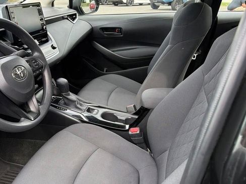 Used 2022 Toyota Corolla LE FWD image 6