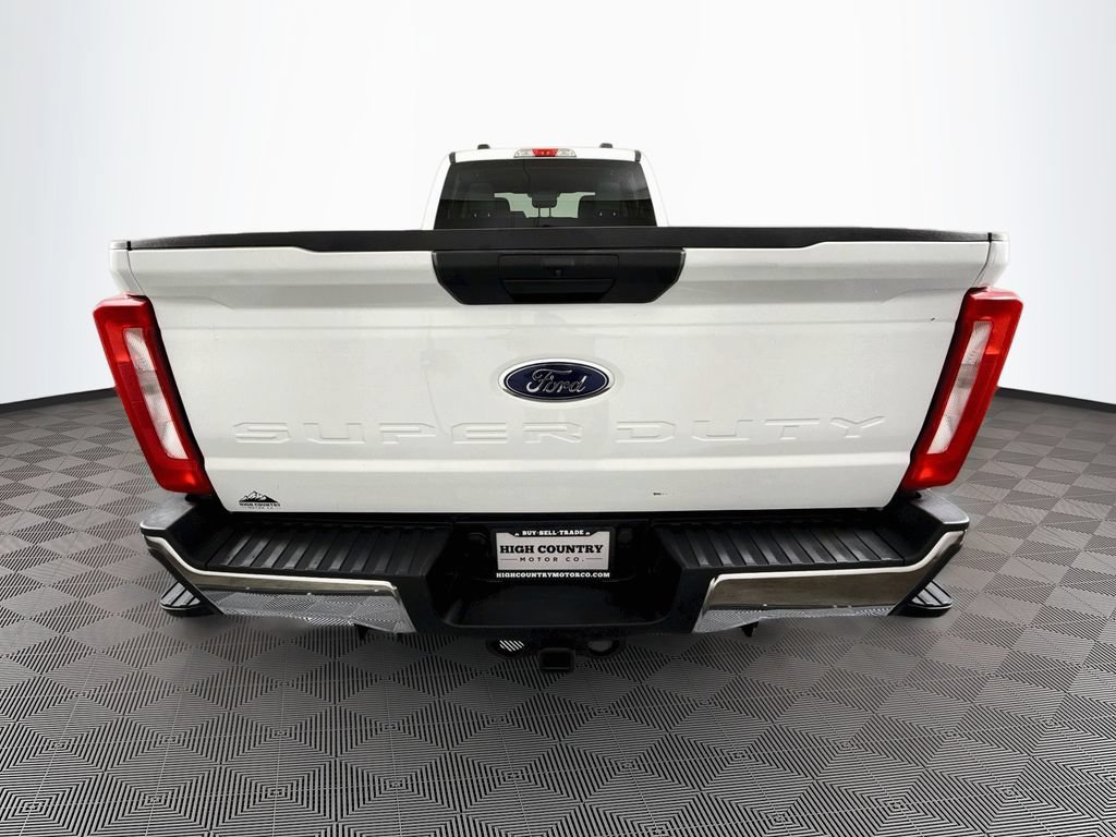 Used 2025 Ford F350 XLT w/ FX4 Off-Road Package AWD/4WD image 6