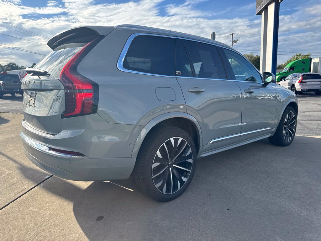 Used 2025 Volvo XC90 B6 Plus w/ Protection Package Premier AWD/4WD image 5