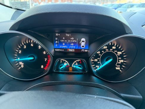 Used 2017 Ford Escape SE w/ Equipment Group 201A image 14