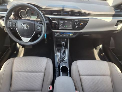 Used 2014 Toyota Corolla LE FWD image 25