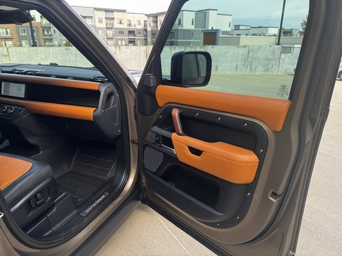 Used 2020 Land Rover Defender 110 X image 20