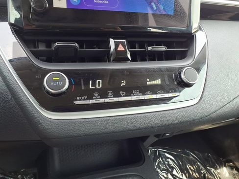 Used 2024 Toyota Corolla LE FWD image 15
