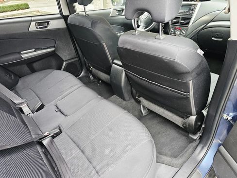 Used 2011 Subaru Forester 2.5X Premium w/ All-Weather Pkg AWD/4WD image 12