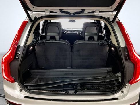 Certified 2023 Volvo XC90 T8 Ultimate w/ Lounge Package image 5