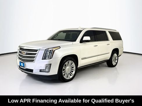 Used 2016 Cadillac Escalade ESV Platinum RWD image 3