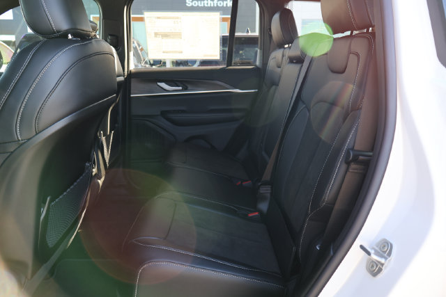 New 2026 Jeep Grand Cherokee Altitude RWD image 10