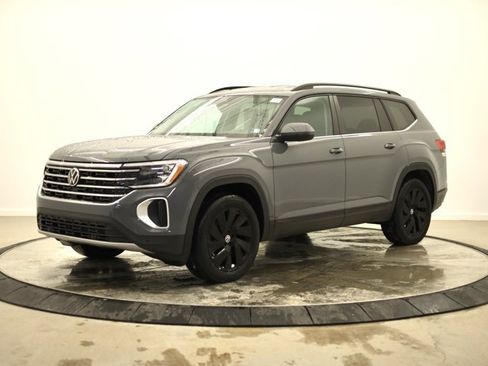 New 2026 Volkswagen Atlas SE image 7