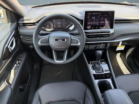 New 2026 Jeep Compass Latitude AWD/4WD image 27
