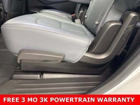 Used 2022 Buick Enclave Essence w/ Experience Buick Package image 22