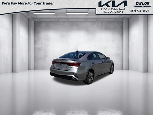 Used 2023 Kia Forte GT-Line FWD image 2