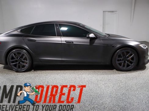 Used 2022 Tesla Model S Plaid image 6