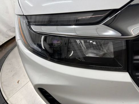 Used 2023 Honda Passport EX-L image 10