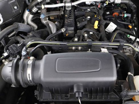 Used 2021 Ford Explorer XLT AWD/4WD image 37