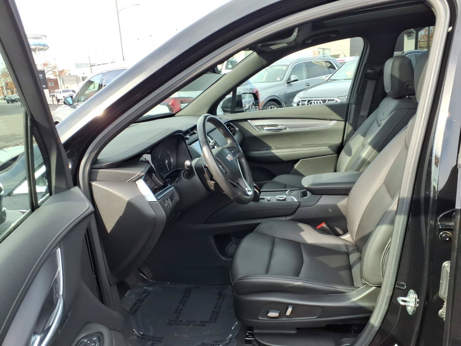 Certified 2024 Cadillac XT6 Luxury w/ LPO, Floor Liner Package AWD/4WD image 22