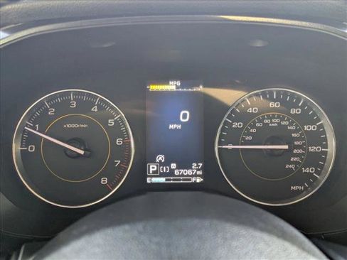 Used 2022 Subaru Crosstrek 2.5i Sport w/ Moonroof Package image 11