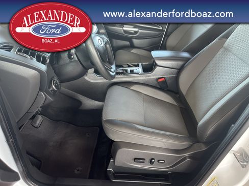 Used 2019 Ford Escape SE FWD image 8