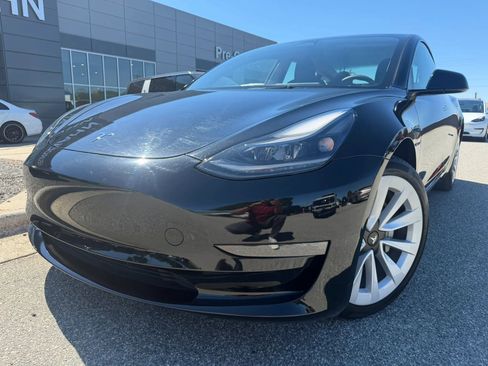 Used 2023 Tesla Model 3 Standard Range RWD image 1