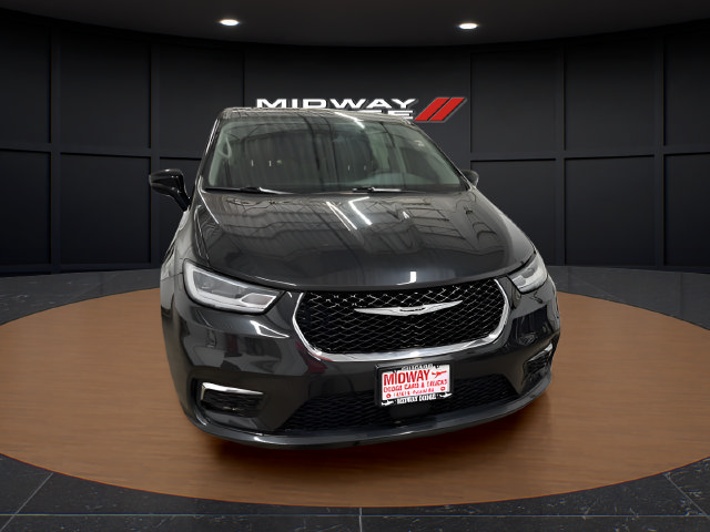 Used 2024 Chrysler Pacifica Limited FWD image 5