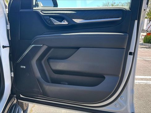 Used 2024 GMC Yukon Denali AWD/4WD image 21