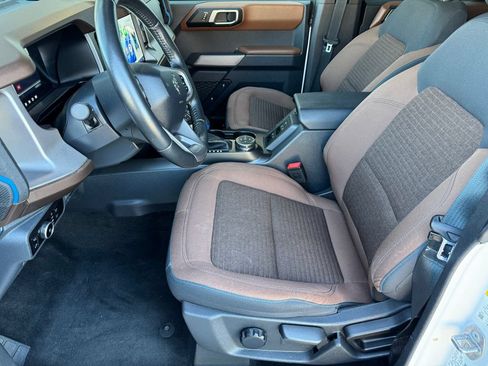 Used 2023 Ford Bronco Outer Banks AWD/4WD image 19
