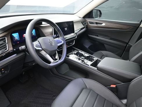 New 2026 Volkswagen Atlas SEL image 18