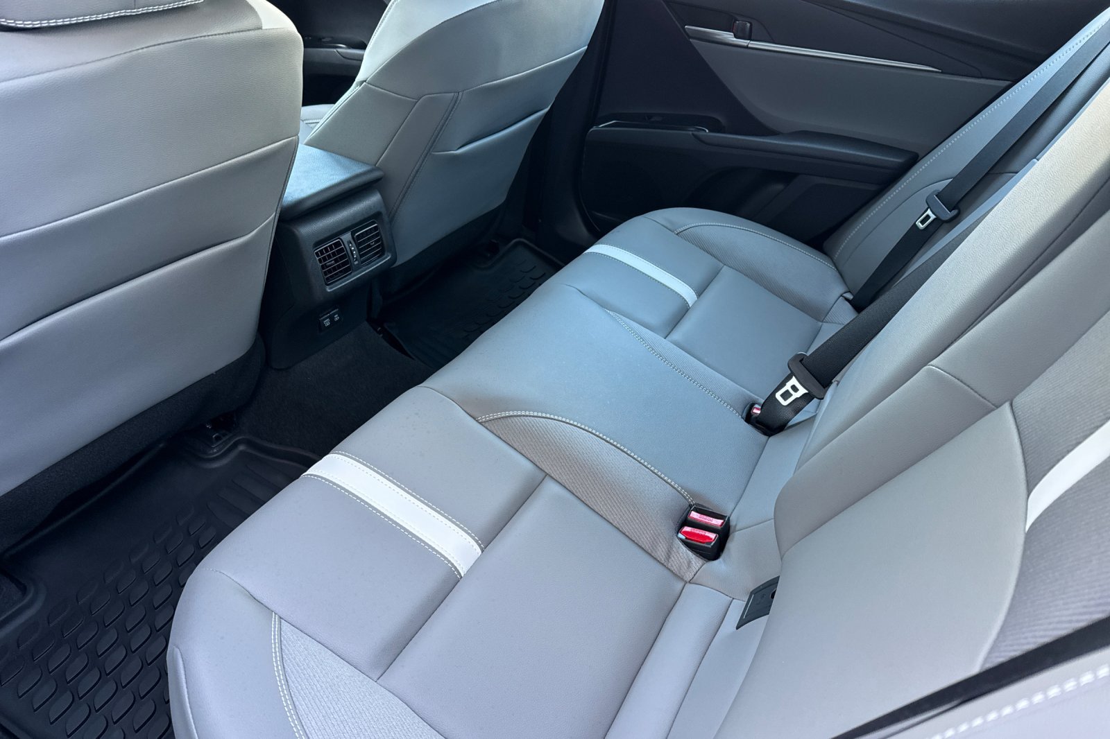Certified 2026 Toyota Camry SE w/ Convenience Package FWD image 16