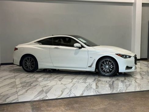 Used 2019 INFINITI Q60 3.0t Luxe image 5