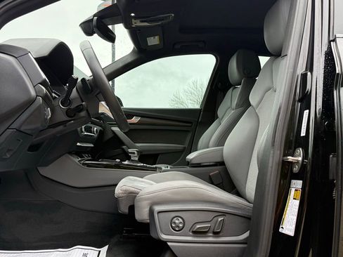 Used 2022 Audi SQ5 Premium Plus w/ Premium Plus Package AWD/4WD image 29