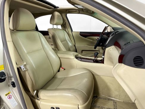 Used 2012 Lexus LS 460 image 36