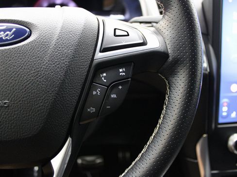 Used 2022 Ford Edge ST w/ Cargo Accessory Package image 37